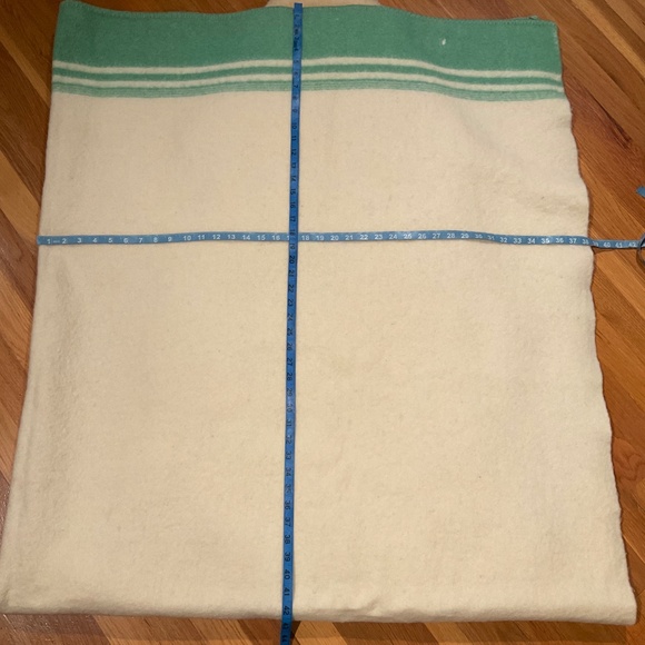 Vintage Witney cream and green wool blanket - Picture 14 of 14